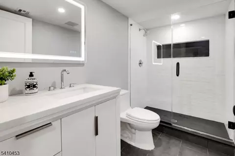 Bath - 83 W End Ave, Summit, NJ 07901 photo 7 of 7