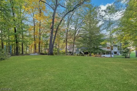 Exterior - 83 W End Ave, Summit, NJ 07901 photo 5 of 7