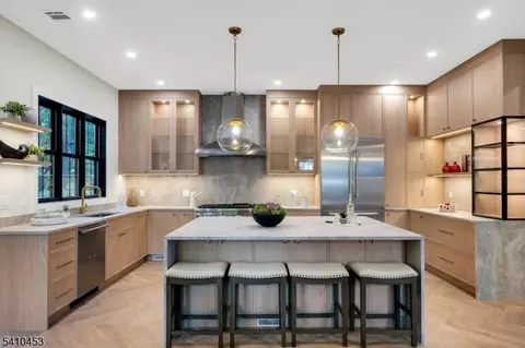 Kitchen - 83 W End Ave, Summit, NJ 07901 photo 2 of 3