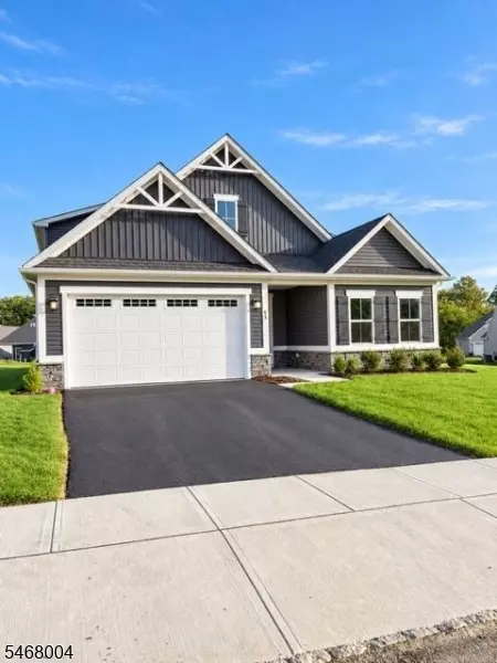 63 Thomas Knoll Blvd, Port Murray, NJ 07865