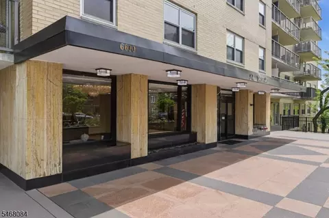6600 Kennedy Blvd #22F, West New York, NJ 07093