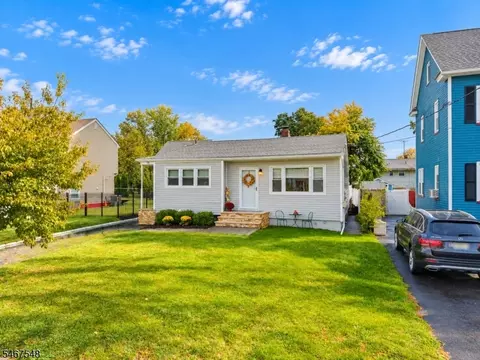 Exterior - 194 Wiley Ave, Plainfield, NJ 07062 photo 4 of 7