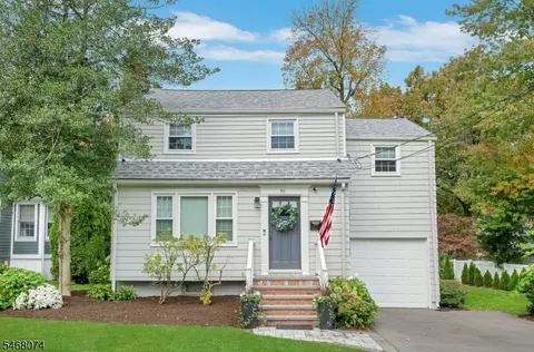 70 Lafayette Ave, Chatham, NJ 07928