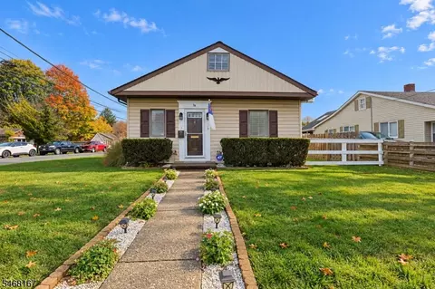 38 Butler St, Franklin, NJ 07416
