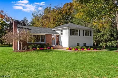 125 Glenbrook Rd, Morris Plains, NJ 07950