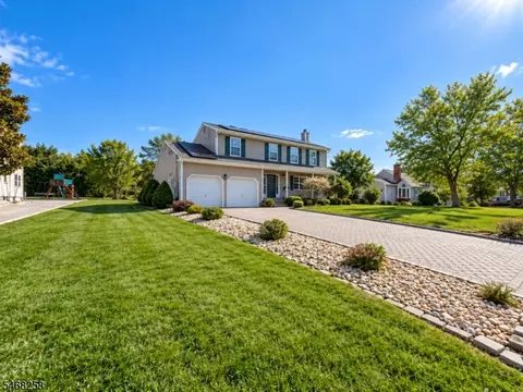 7 3rd Ave, Piscataway, NJ 08854