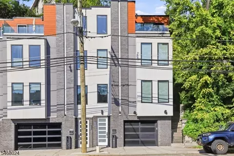369 Park Ave, Weehawken Twp, NJ 07086