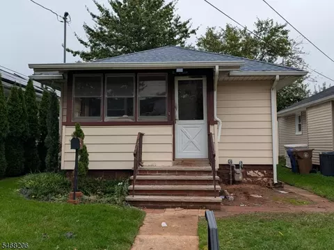 215 Madison St, Linden, NJ 07036