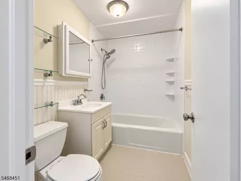Bath - 14 River Rd #K, Nutley, NJ 07110 photo 1 of 1