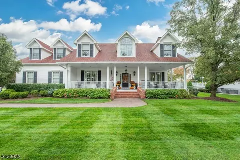 226 Hollywood Ave, Fairfield, NJ 07004