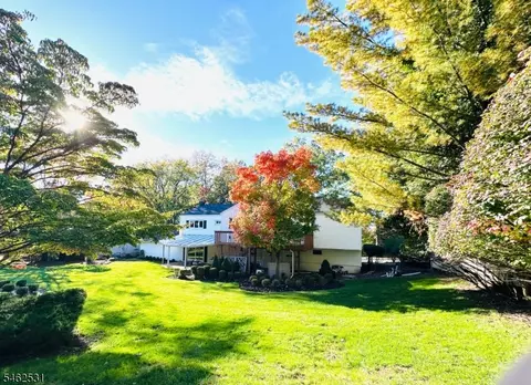 Exterior - 48 Seminole Ave, Wayne, NJ 07470 photo 9 of 10