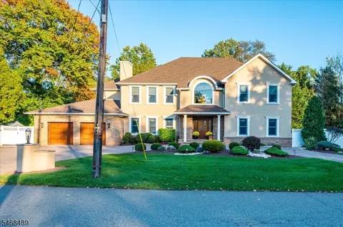 21 Stafford Rd, Colonia, NJ 07067