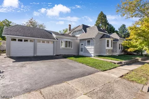 Exterior - 187 State St, Bloomfield, NJ 07003 photo 3 of 4