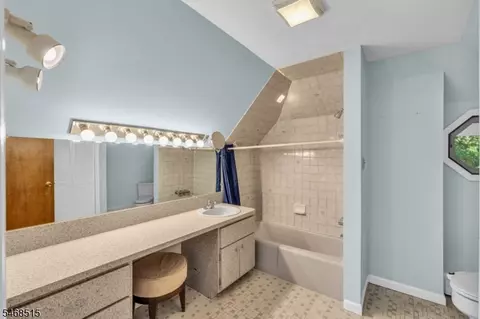 Bath - 187 State St, Bloomfield, NJ 07003 photo 1 of 2