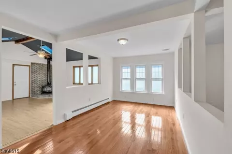 Living - 187 State St, Bloomfield, NJ 07003 photo 3 of 6