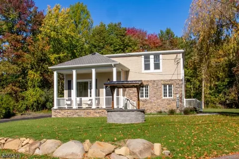 300 Rock Rd E, Lambertville, NJ 08530