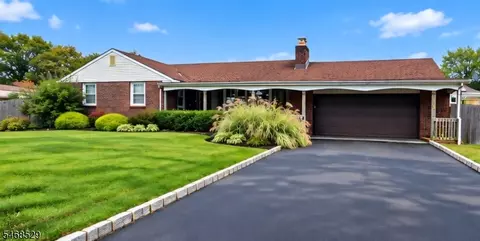 1 Pierce St, Carteret, NJ 07008