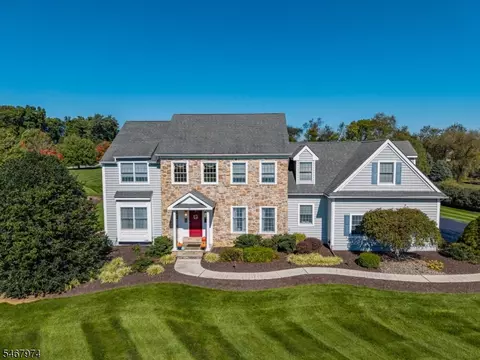 301 Parker Rd, Bloomsbury, NJ 08804