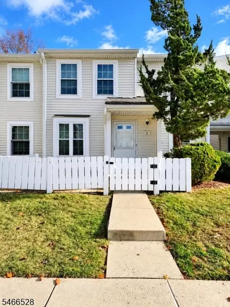 2 Almond Dr, Somerset, NJ 08873