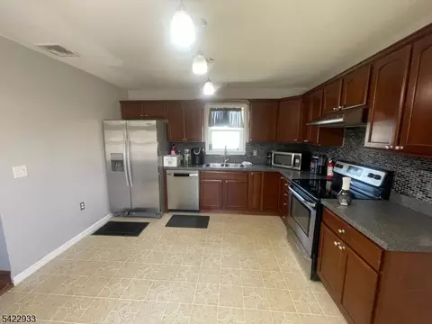 Kitchen - 42 Riverlawn Dr, Wayne, NJ 07470 photo 1 of 1