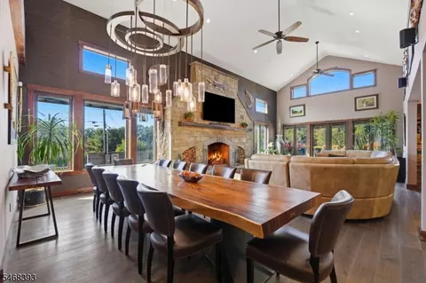 Dining - 87 Jackson Ave, Wayne, NJ 07470 photo 1 of 1