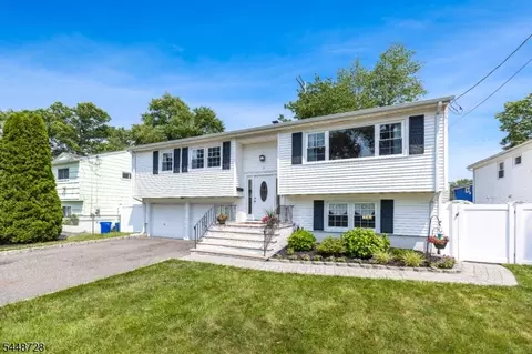 4 Huron Ave, Lake Hiawatha, NJ 07034