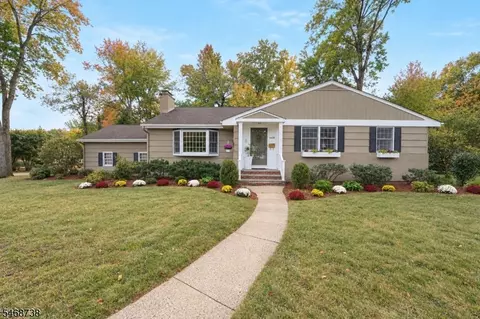 1430 Sylvan Ln, Scotch Plains, NJ 07076