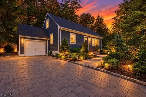 255 Smull Ave, Caldwell, NJ 07006