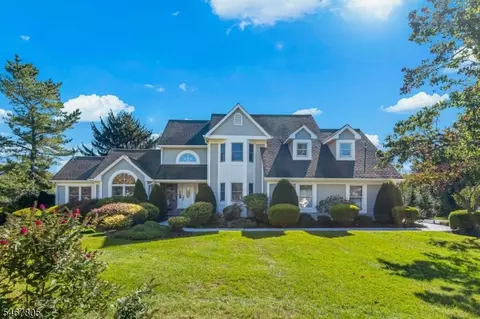 24 Lehigh Rd, Branchburg, NJ 08853