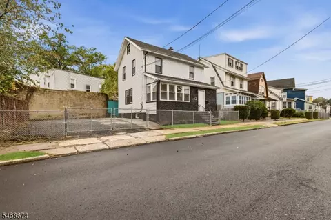 Exterior - 62 Unity Ave, Newark, NJ 07106 photo 2 of 5