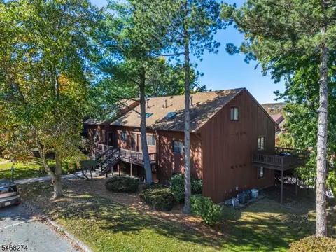 4 Alta Ct #7, Vernon, NJ 07462