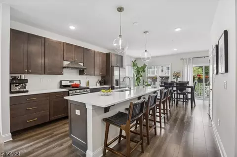 206 Abbe Rd, Little Falls Twp, NJ 07424