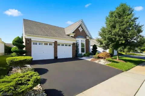 203 Tournament Dr, Monroe Township, NJ 08831