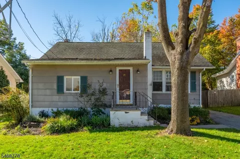 8 Townsend Ave, Cedar Knolls, NJ 07927