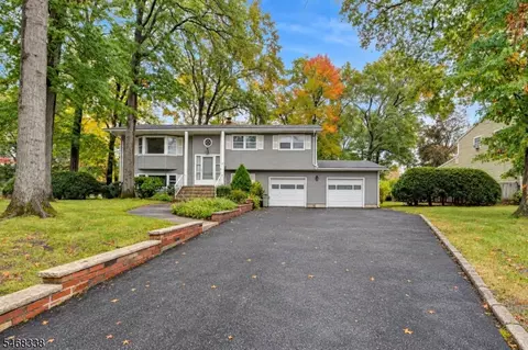 34 West Pkwy, Pequannock Twp, NJ 07440