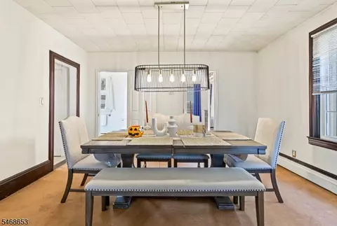Dining - 32 Summit Ave, North Plainfield, NJ 07060 photo 2 of 3