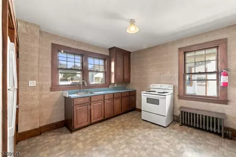 Entry Way - 82 Brook Ave, Passaic, NJ 07055 photo 4 of 8
