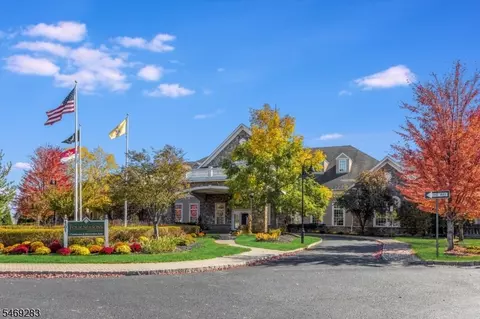 98 Quarry Dr #B2, Woodland Park, NJ 07424