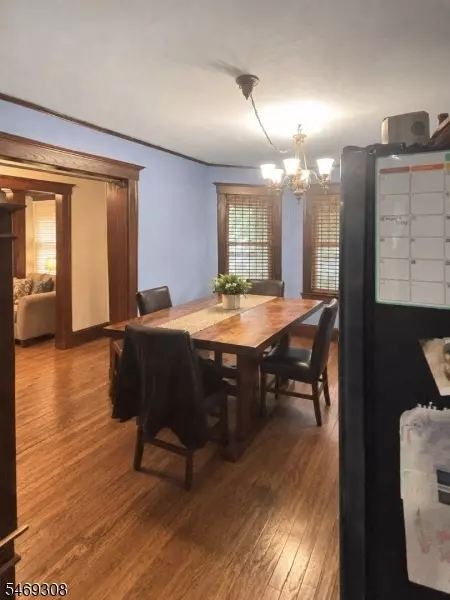 Dining - 175 S Lincoln Ave, Middlesex, NJ 08846 photo 1 of 1