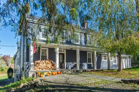 19 Mitchell Rd, Oxford, NJ 07863