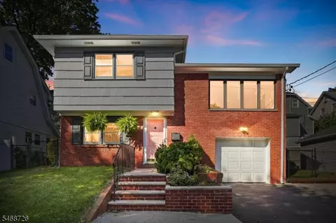 11 Freeman Pl, West Orange, NJ 07052