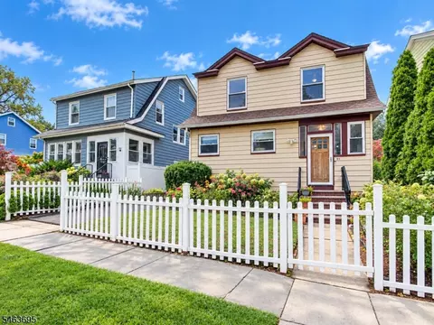 93 Midland Ave, East Orange, NJ 07017