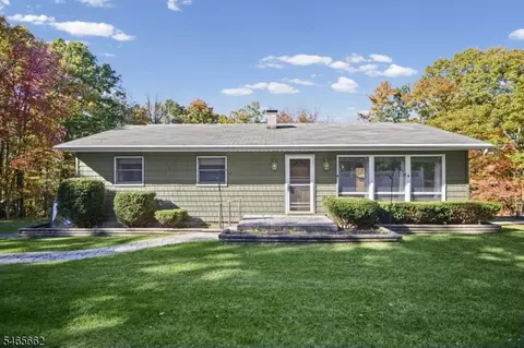 23 Steenykill Rd, Montague, NJ 07827