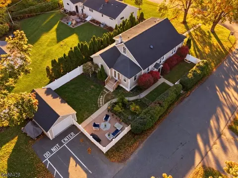 17 Ballantine St, Kenvil, NJ 07847