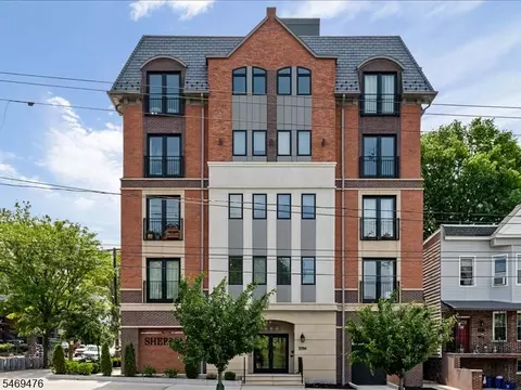 139 Sherman Pl #404, Jersey City, NJ 07307
