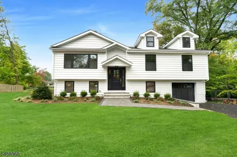 19 Midland Ave, Hillsdale, NJ 07642