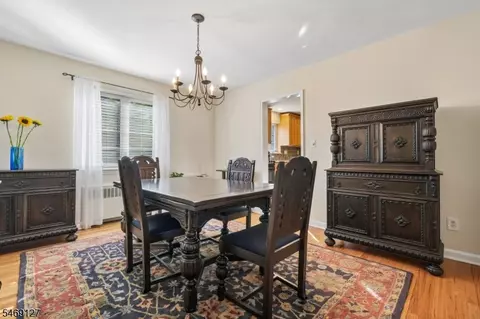 Dining - 60 Troy Dr # B, Springfield, NJ 07081 photo 1 of 2