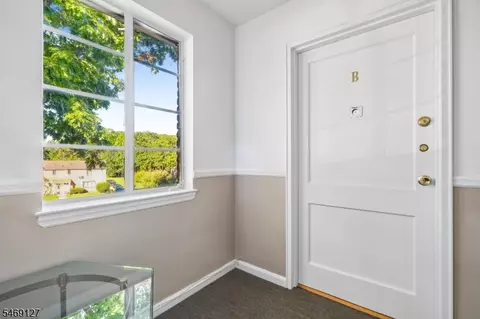 Entry Way - 60 Troy Dr # B, Springfield, NJ 07081 photo 1 of 2
