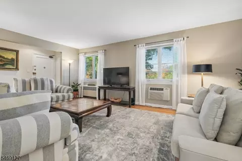 Living - 60 Troy Dr # B, Springfield, NJ 07081 photo 2 of 2