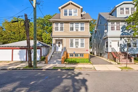 76 W Grove Ter, Irvington, NJ 07111